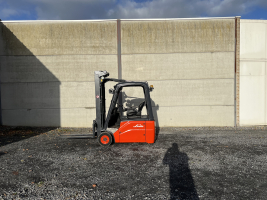 Linde E16-01 heftruck 1.600 kg - triple (29)