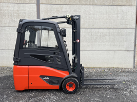 Linde E16-02 EVO (26) heftruck elektrisch - triple - cabine