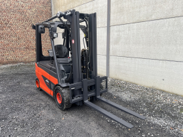 Linde E25-01 heftruck 2.500 kg - triple (90)