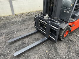 Linde E30-02 (101) heftruck elektrisch - 3 ton triple