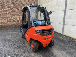 Linde H25T (249) heftruck op LPG - triplex 2,5 ton