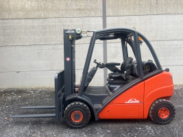 Linde H25T heftruck 2.500 kg - triple (95)