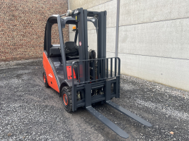 Linde H25T heftruck 2.500 kg - triple (95)