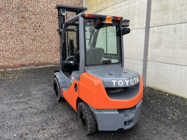 Toyota 02-8FDF30 heftruck 3.000 kg - triple (99)